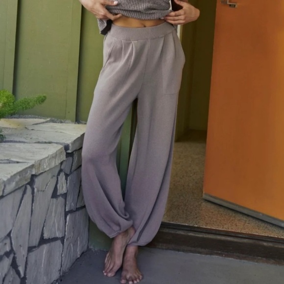 Free People FP Beach Freya Knit Tapered Balloon Pants Dove Gray Grey Size M - Picture 7 of 11
